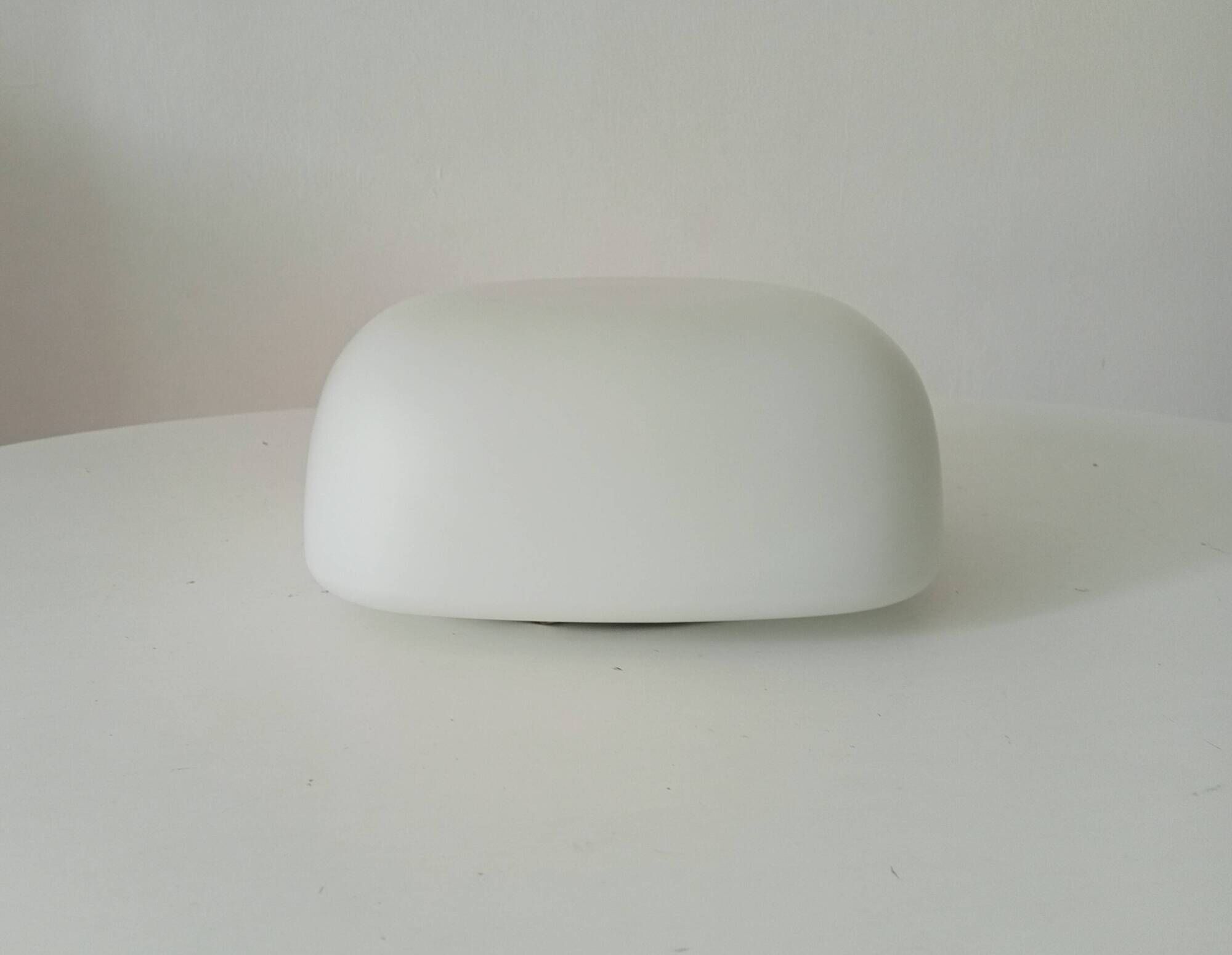 Vintage Italian ceiling light in opaline from the 1960s.