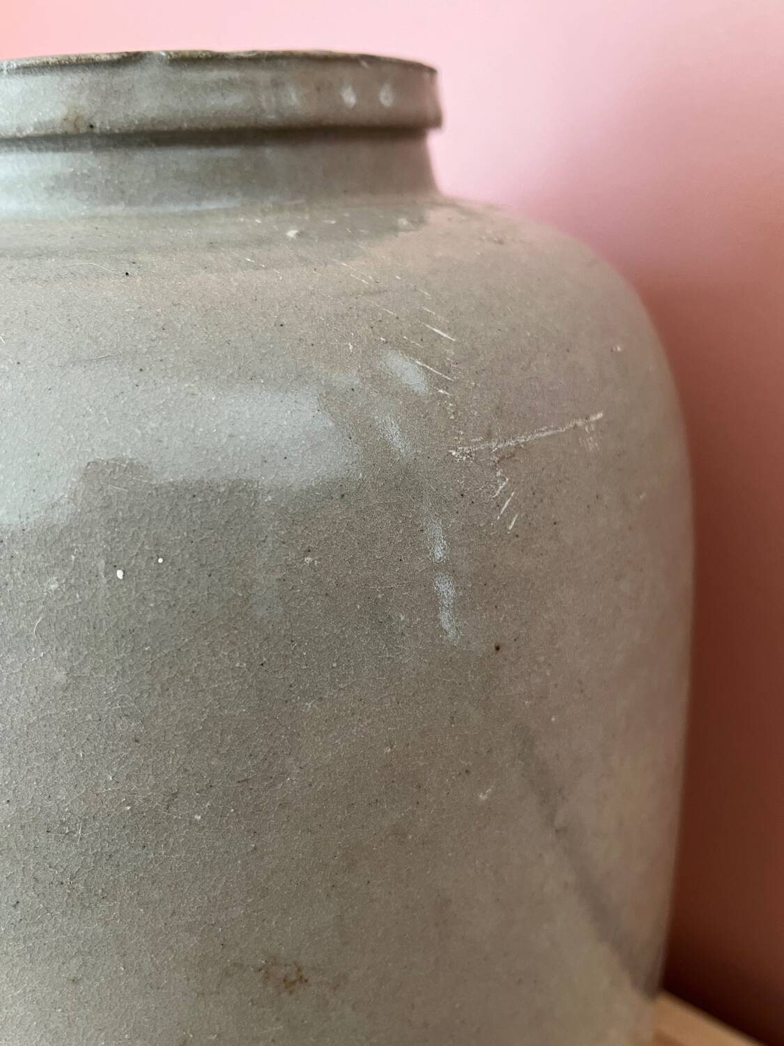 Stoneware pot vase