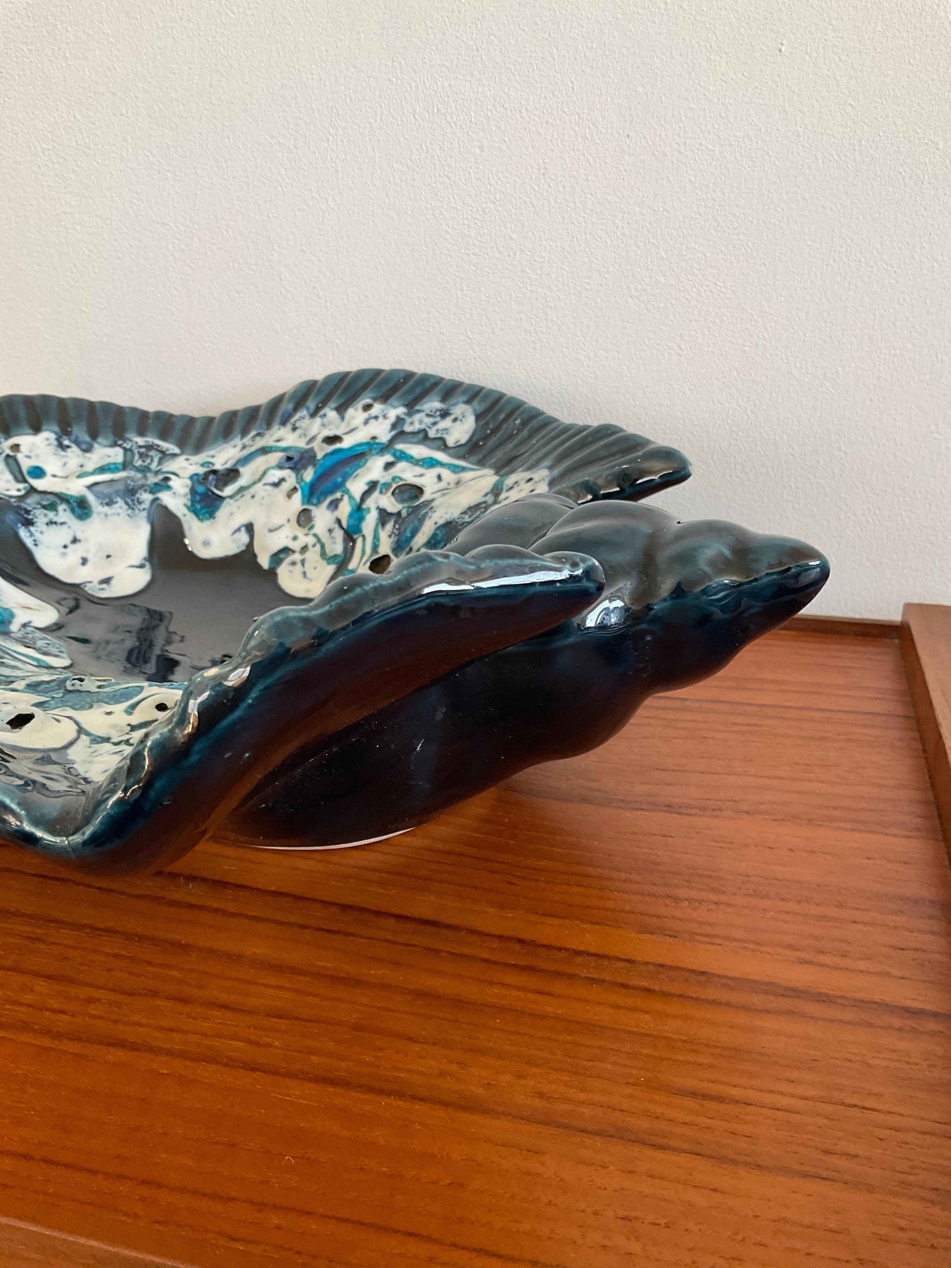 Void pocket vintage shell cut glazed ceramic