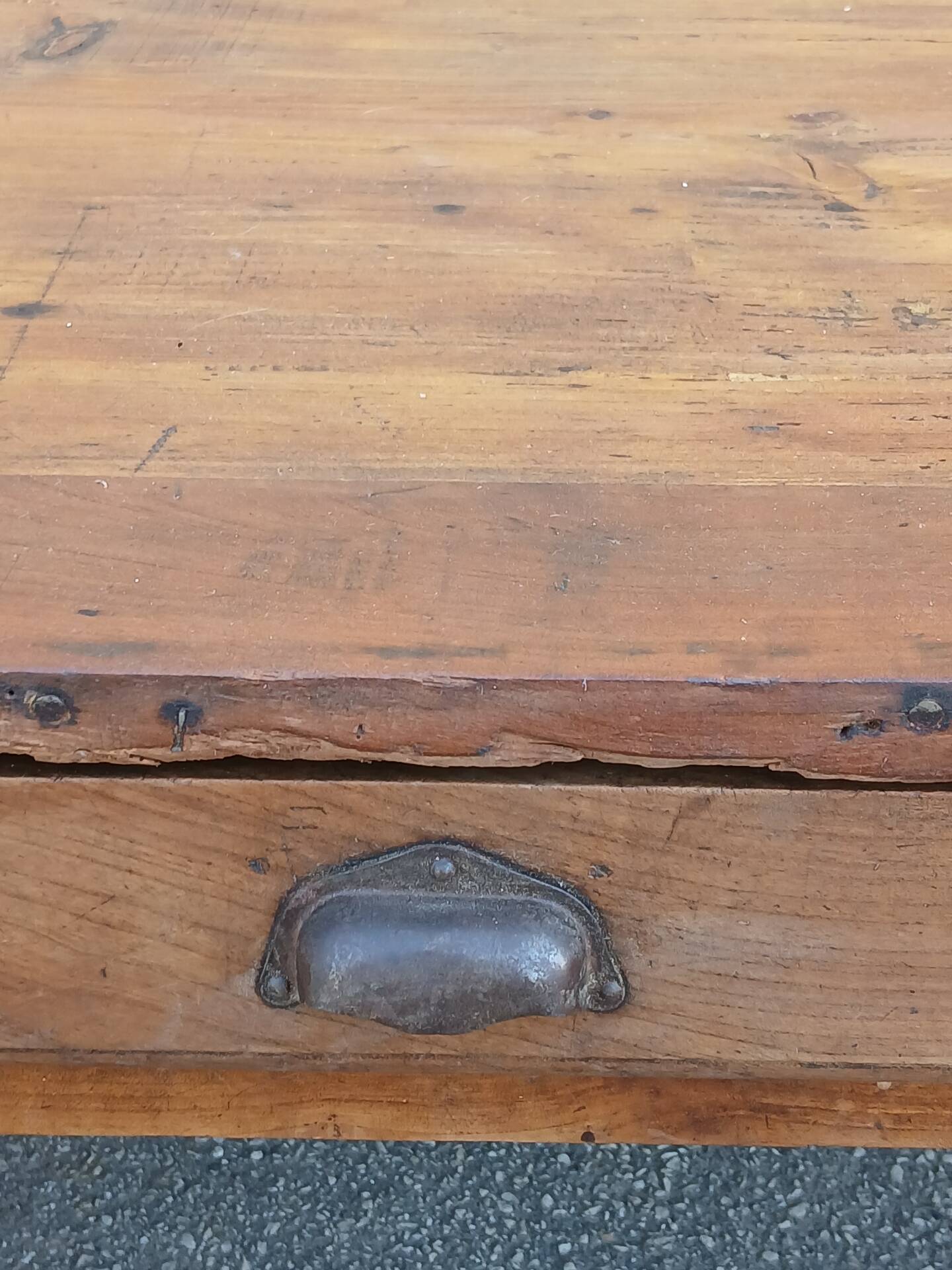 Table basse de ferme