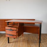 Bureau scandinave en placage chêne métal noir, Design Moderniste, 1960