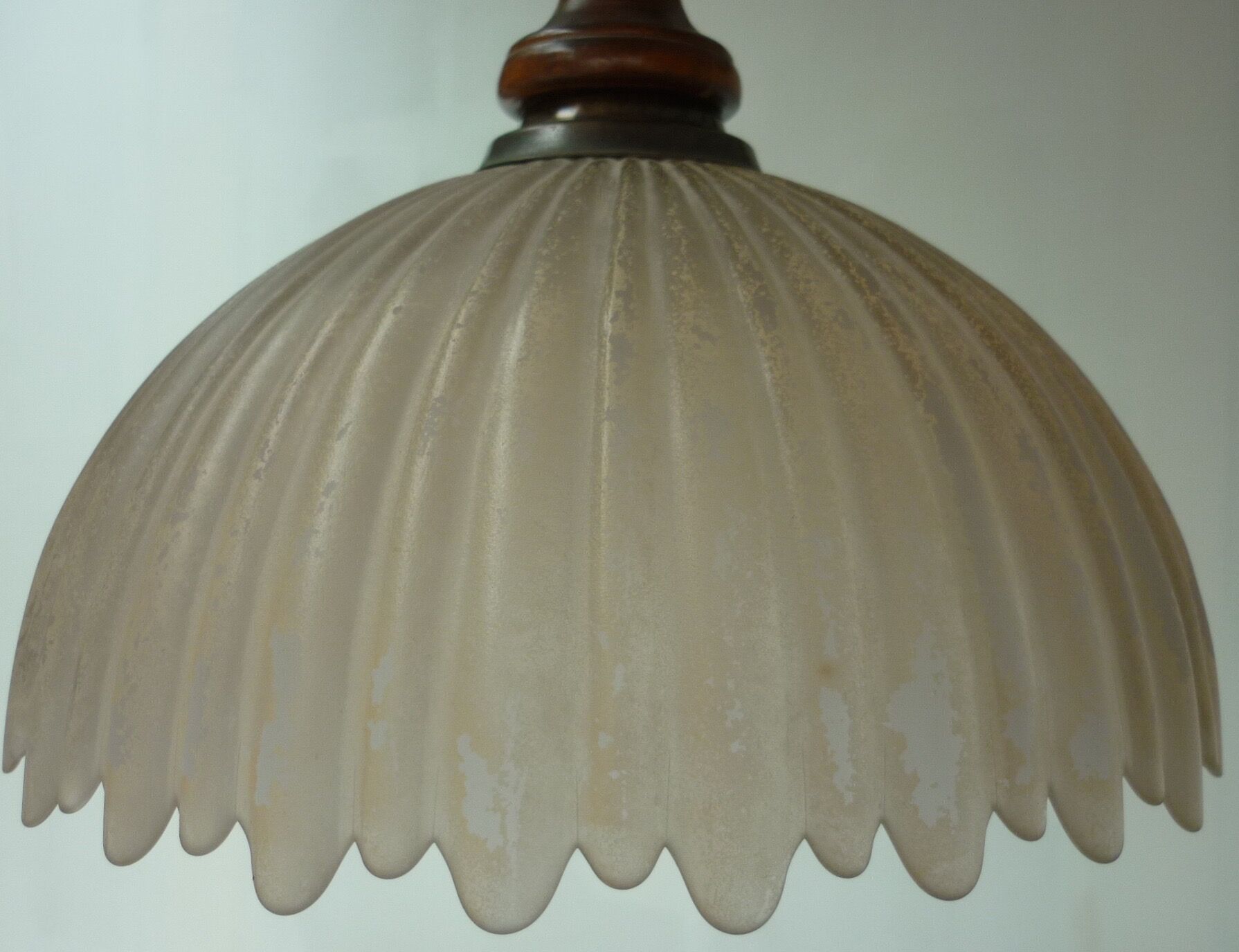 Vintage suspension cut in fluted pale pink opaline glass