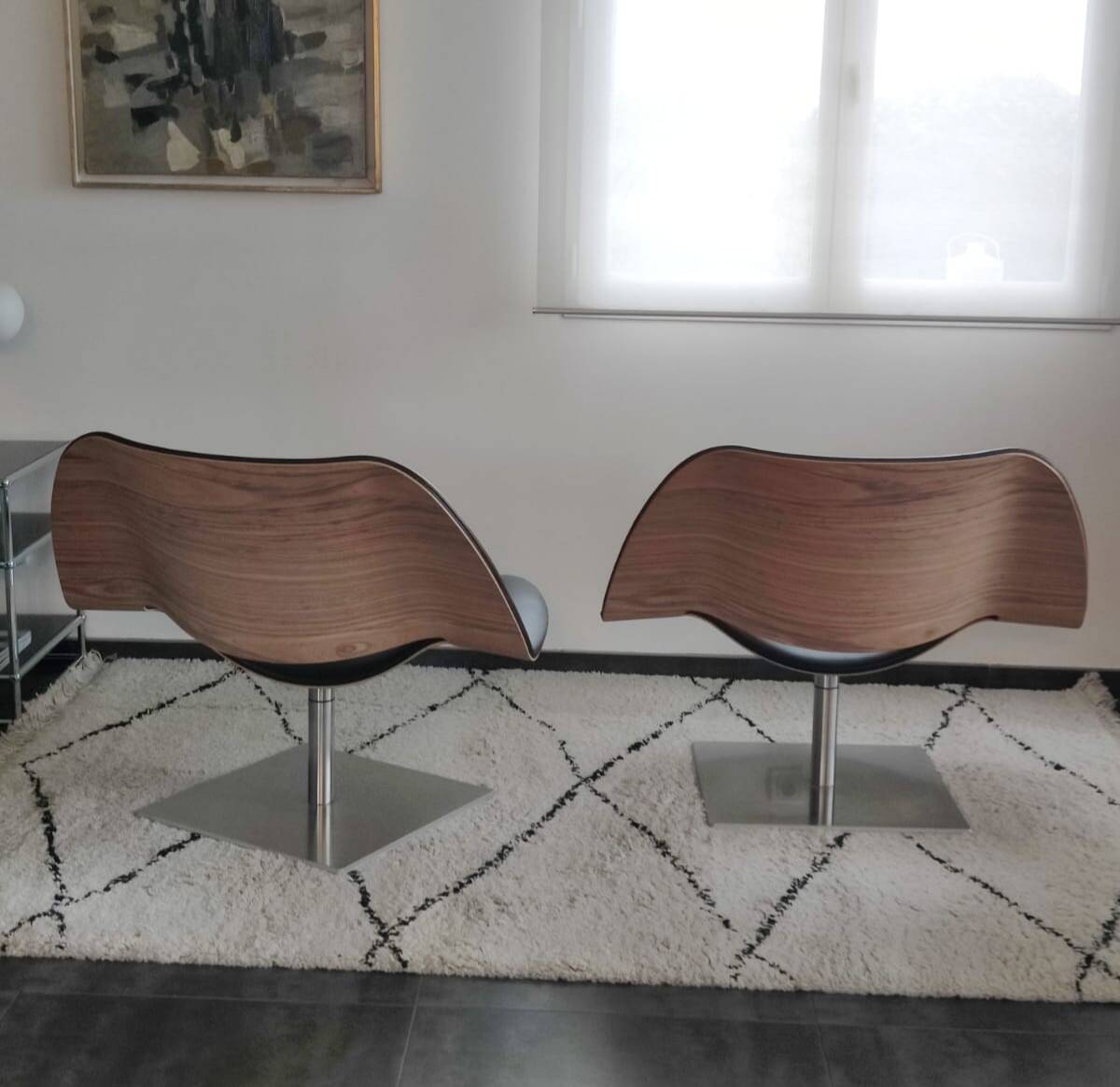 Pair of Lips armchairs