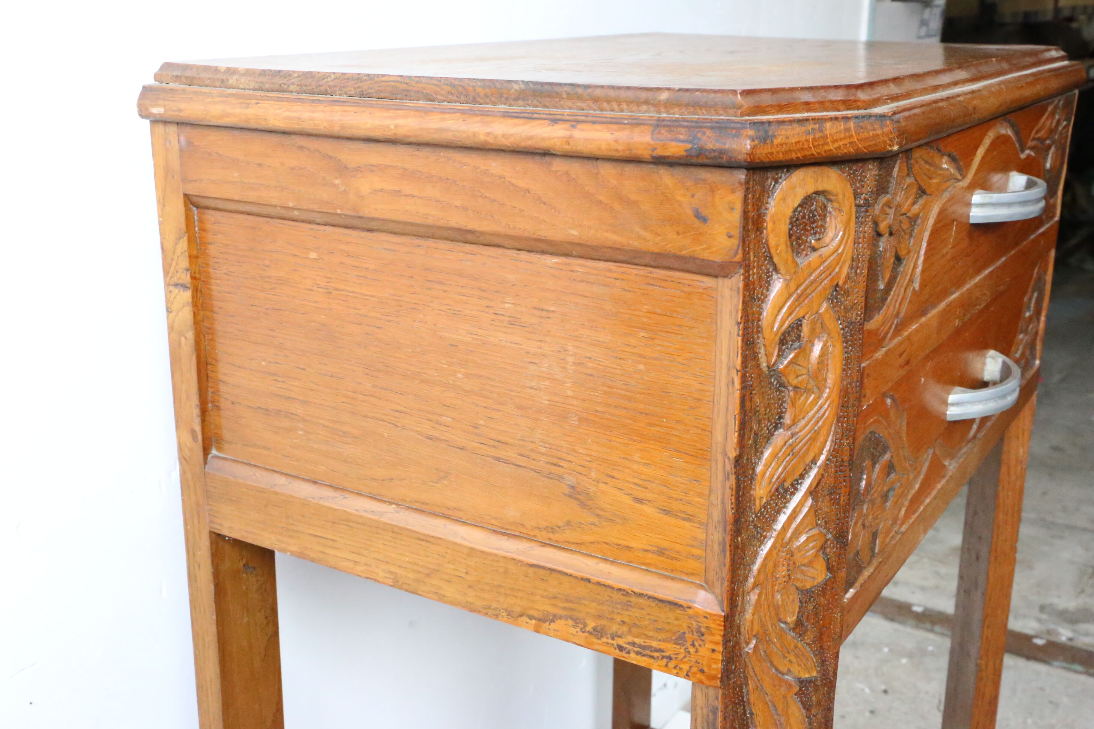 Art deco floral carved healing, 1920s