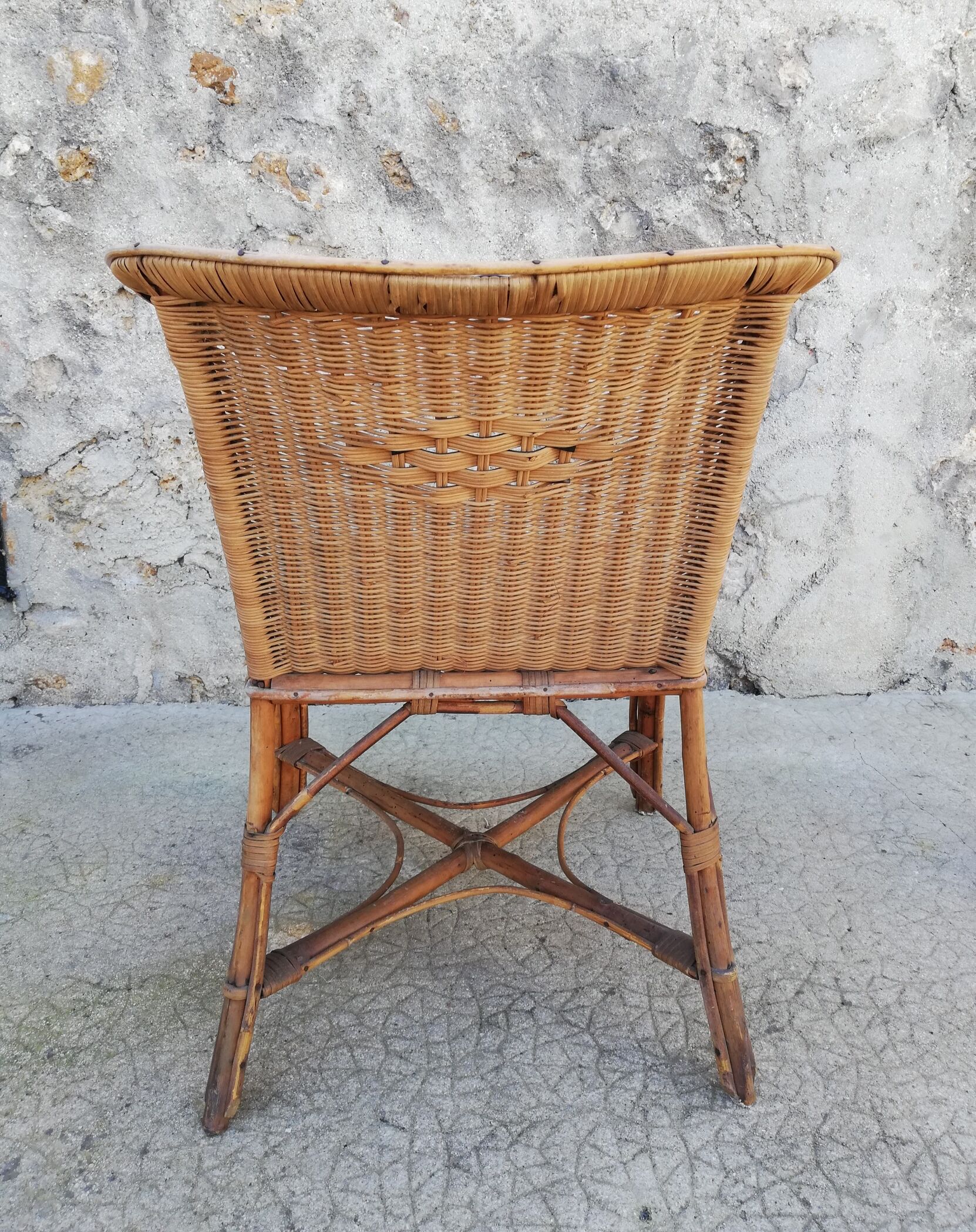 Armchair in wicker rattan and scoubidou
