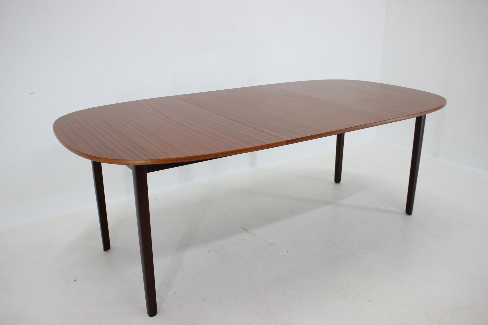 1960s Ole Wanscher Extendable Mahogany Dining Table by P. Jeppesen