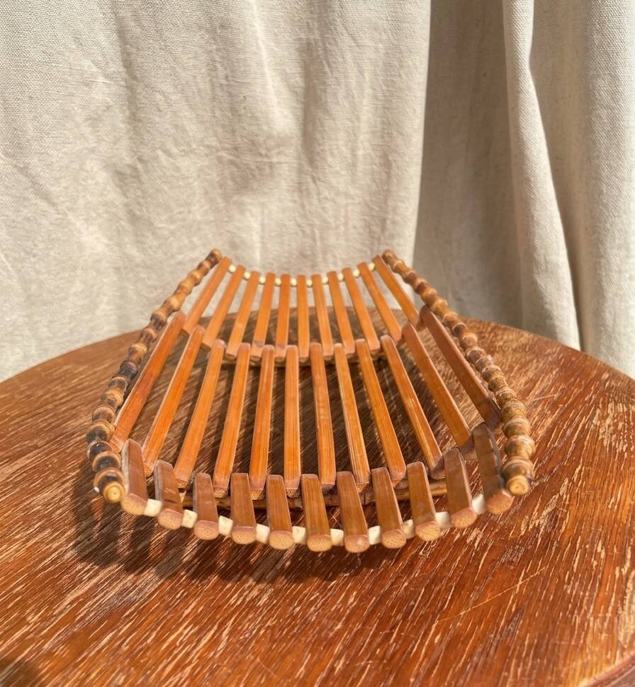 Vintage basket (bamboo)