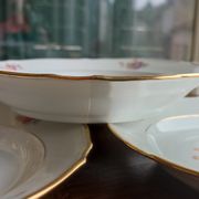12 semi-hollow plates in Vierzon porcelain decorated with flowers and gilding