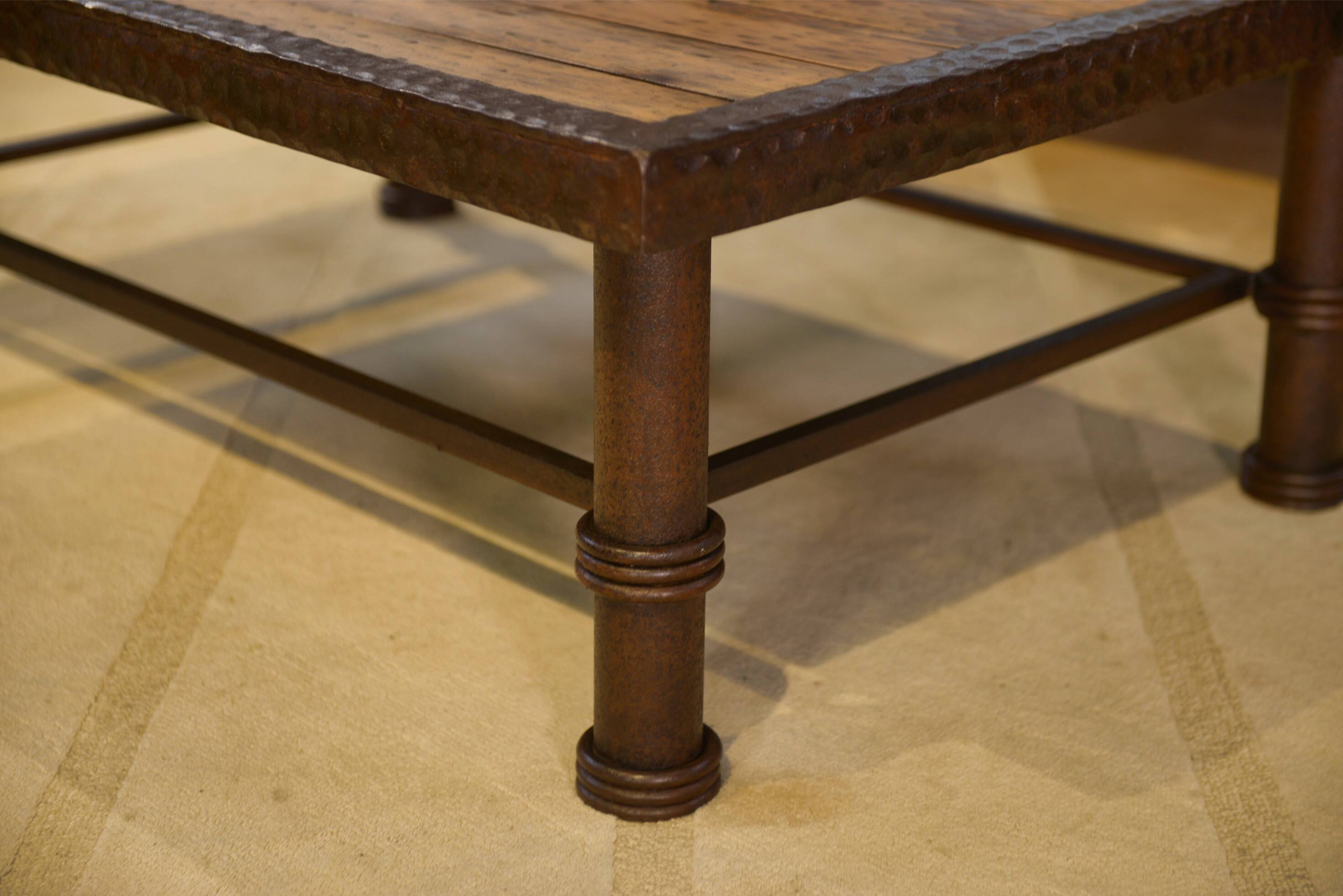 Table basse brutaliste bois et fer forgé 1960’s