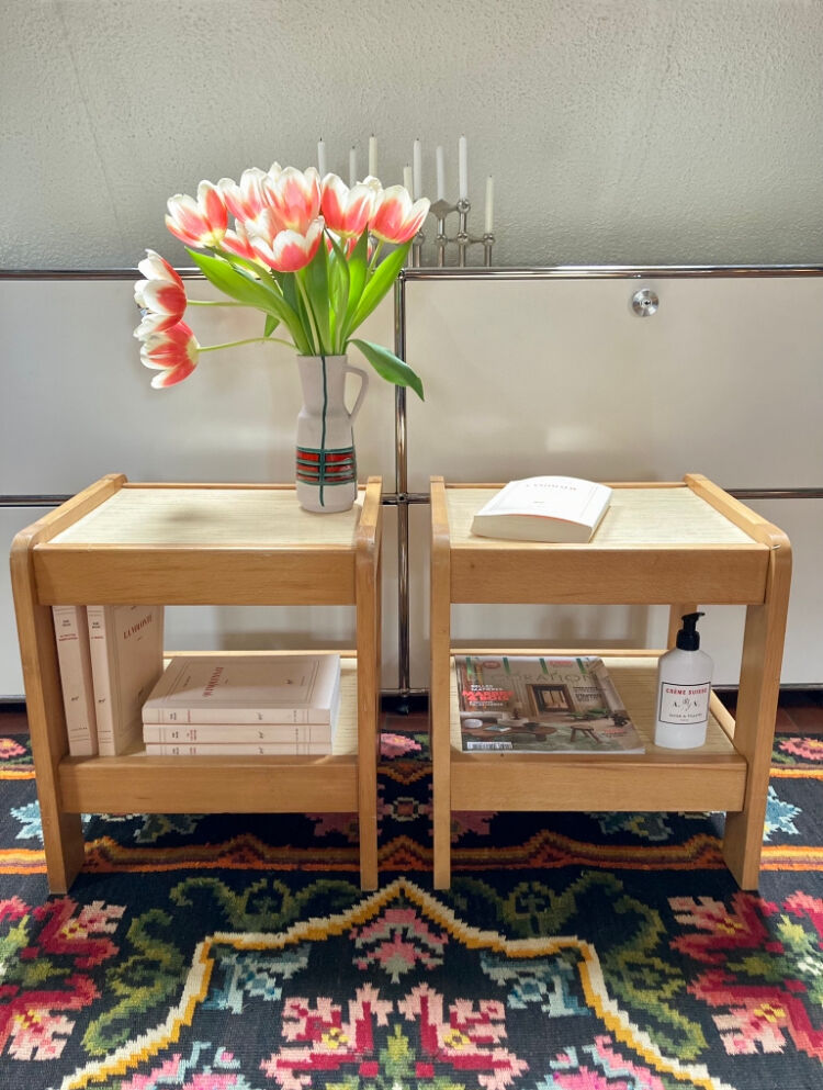 Paire de tables de chevet en orme