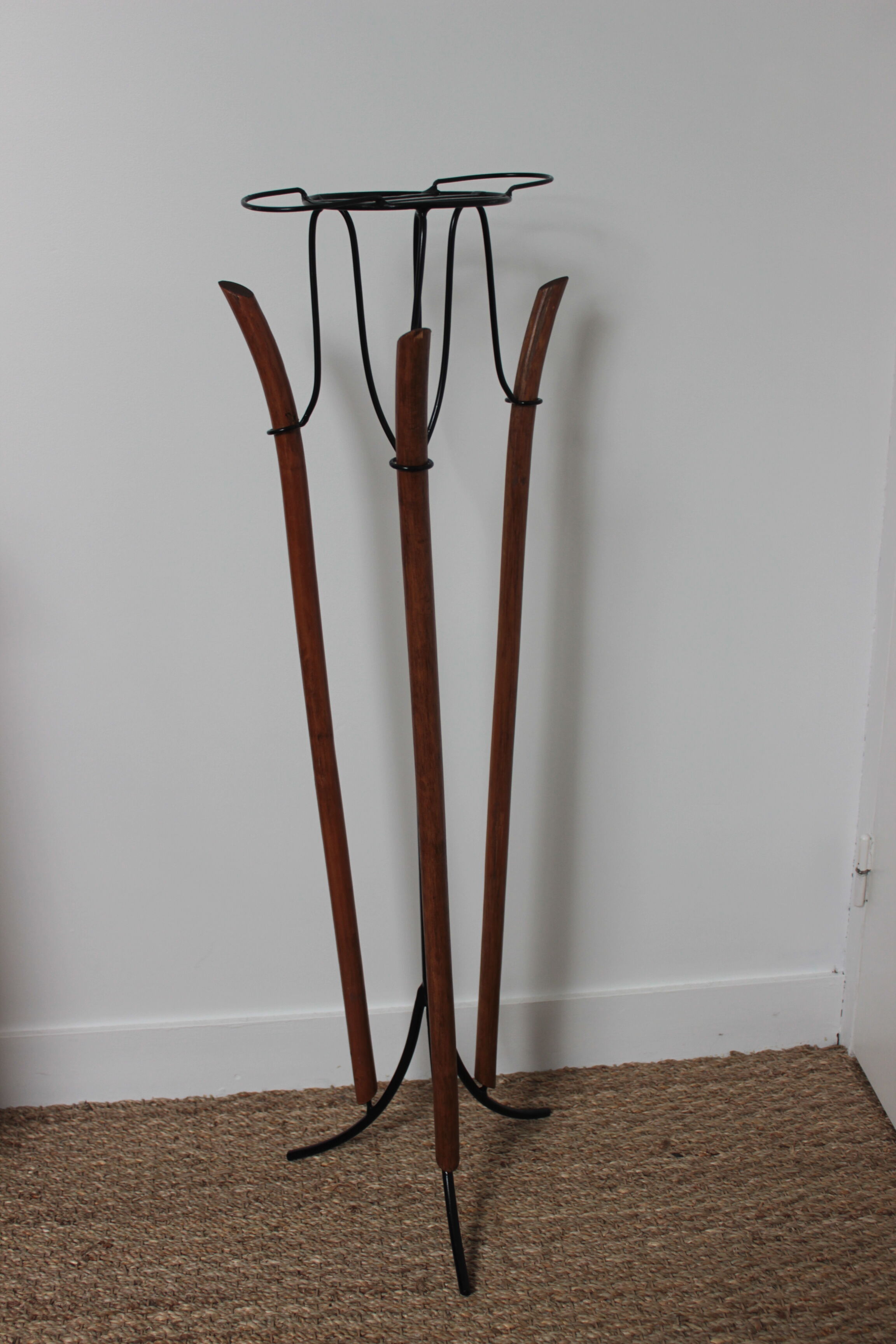 Porte plante design rotin metal années 50