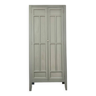 Armoire parisienne vintage