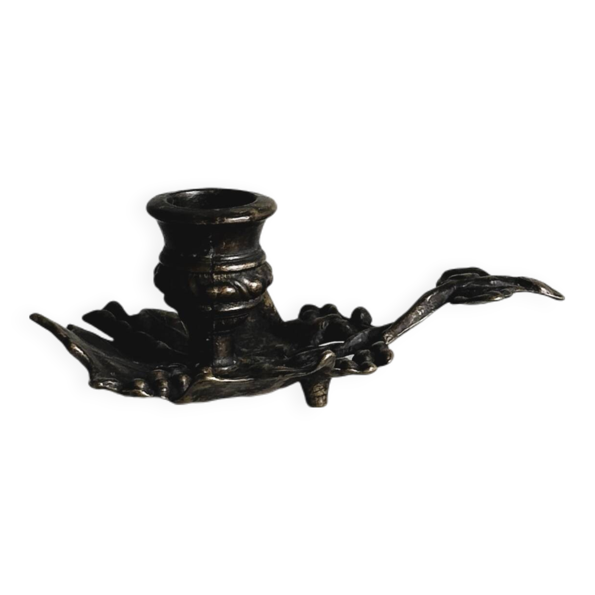 Rat tail metal candle holder