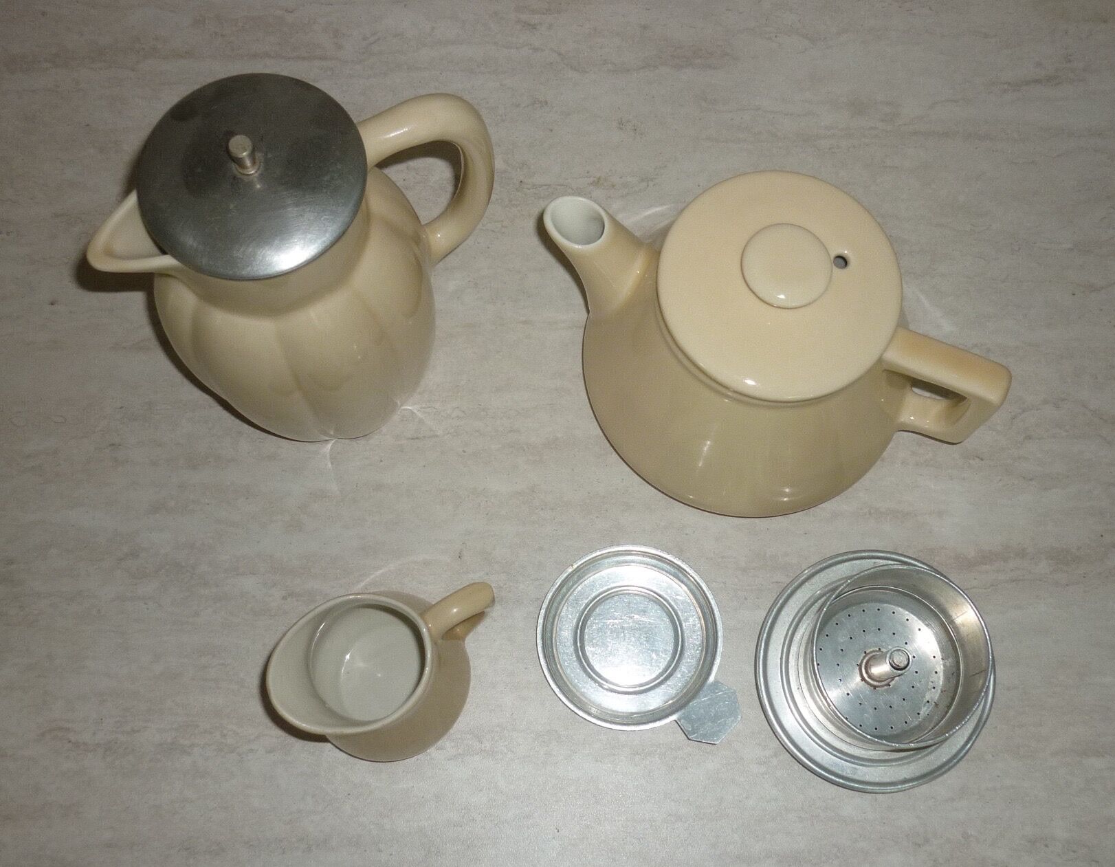 Coffee maker, teapot