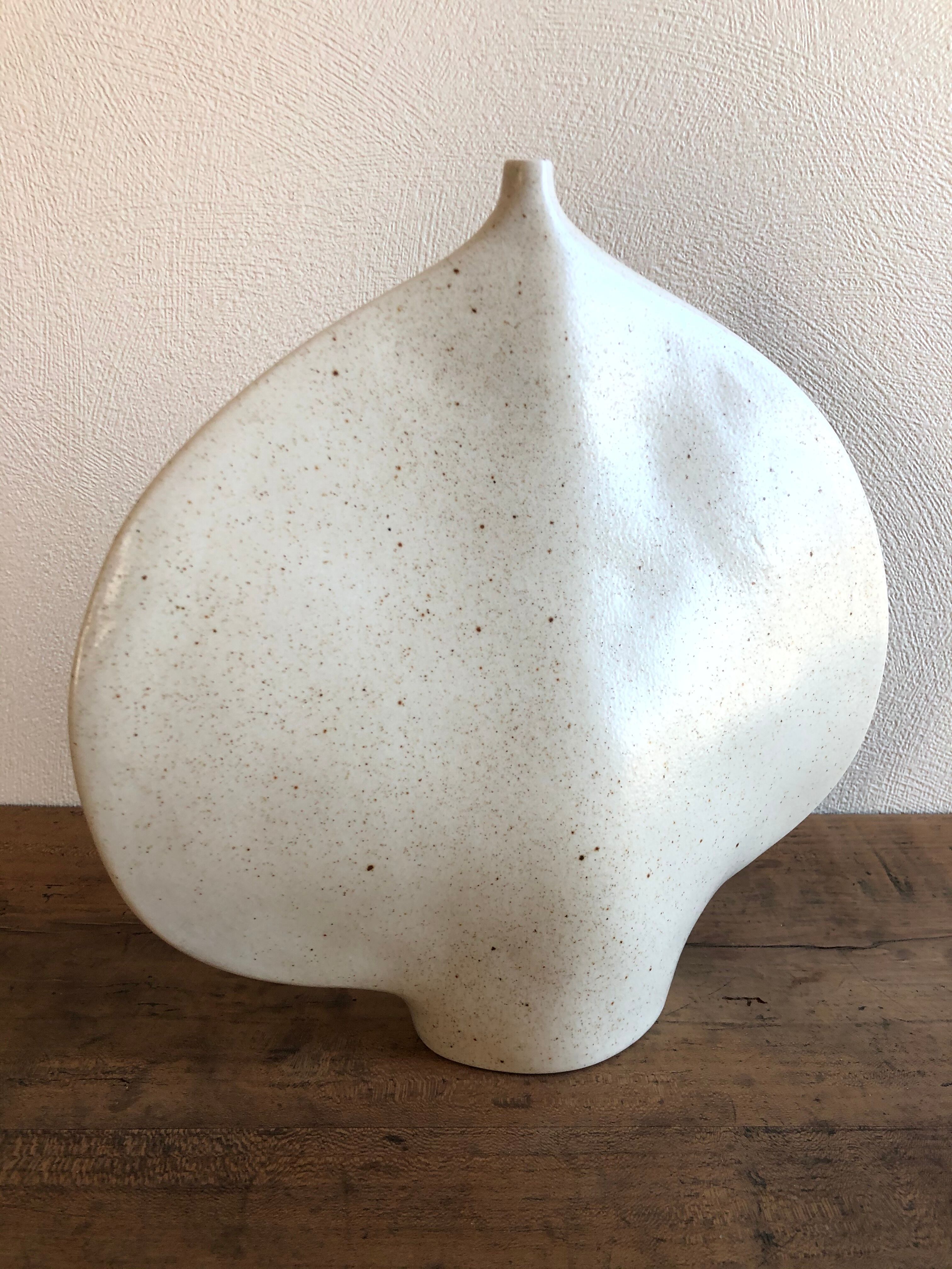 Virent porcelain vase by Jacques Buchholtz