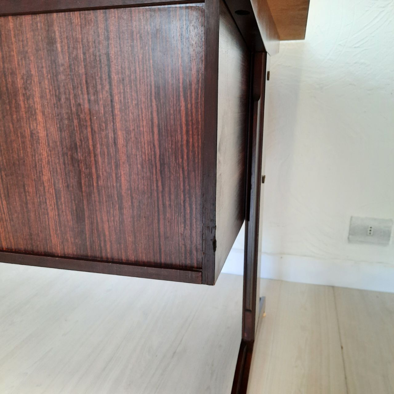 Center desk - vintage - AV contemporary furnishings