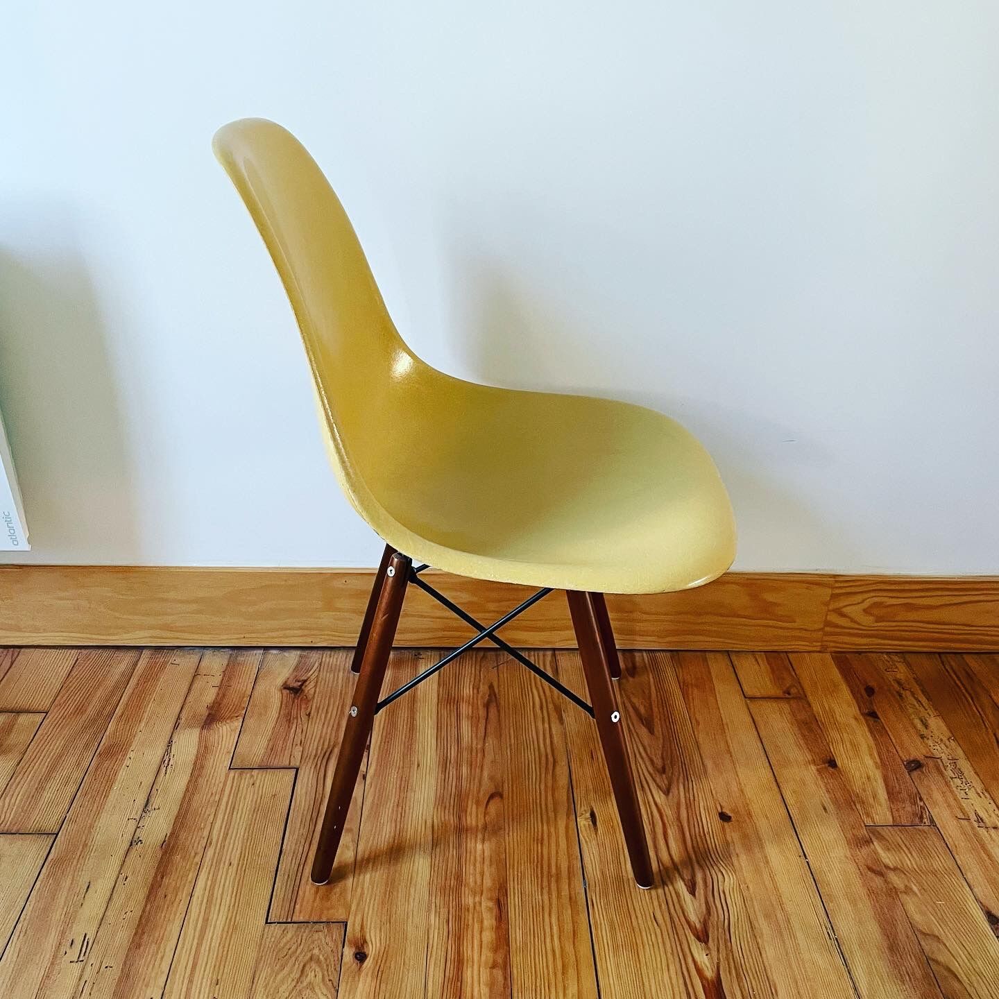 Charles Ray Eames Dsw Chair 1977 American Edition By Herman Miller Selency
