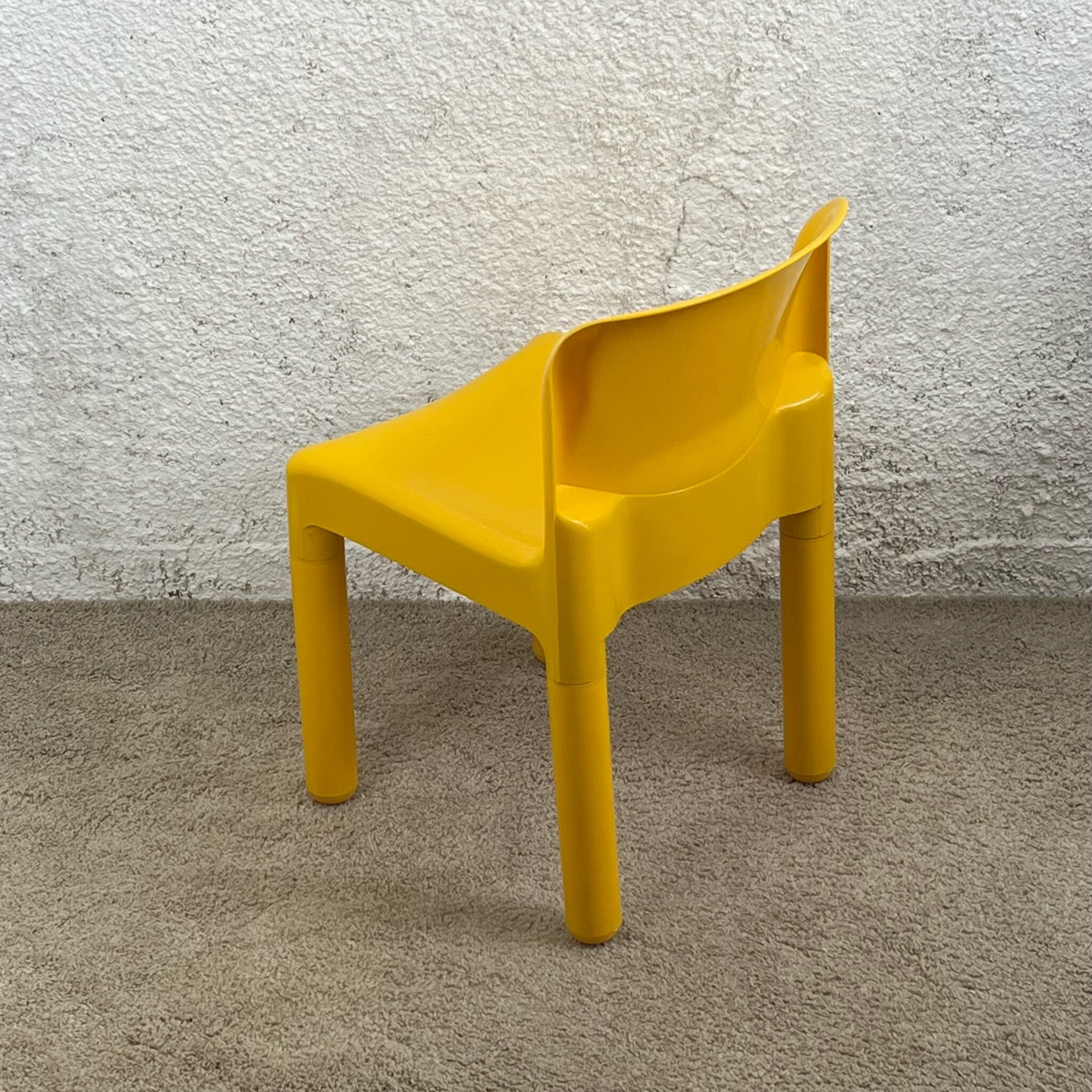 Carlo Bartoli for Kartell - 4875 chair - Italian Design Icon
