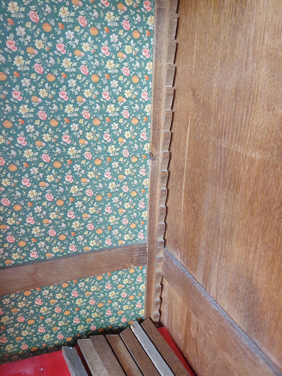 Small wardrobe - clothes rail