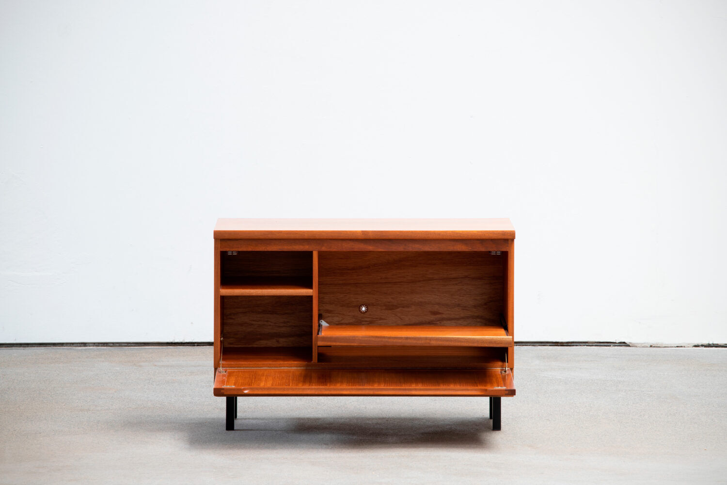 Buffet / vintage Scandinavian vinyl furniture 1960