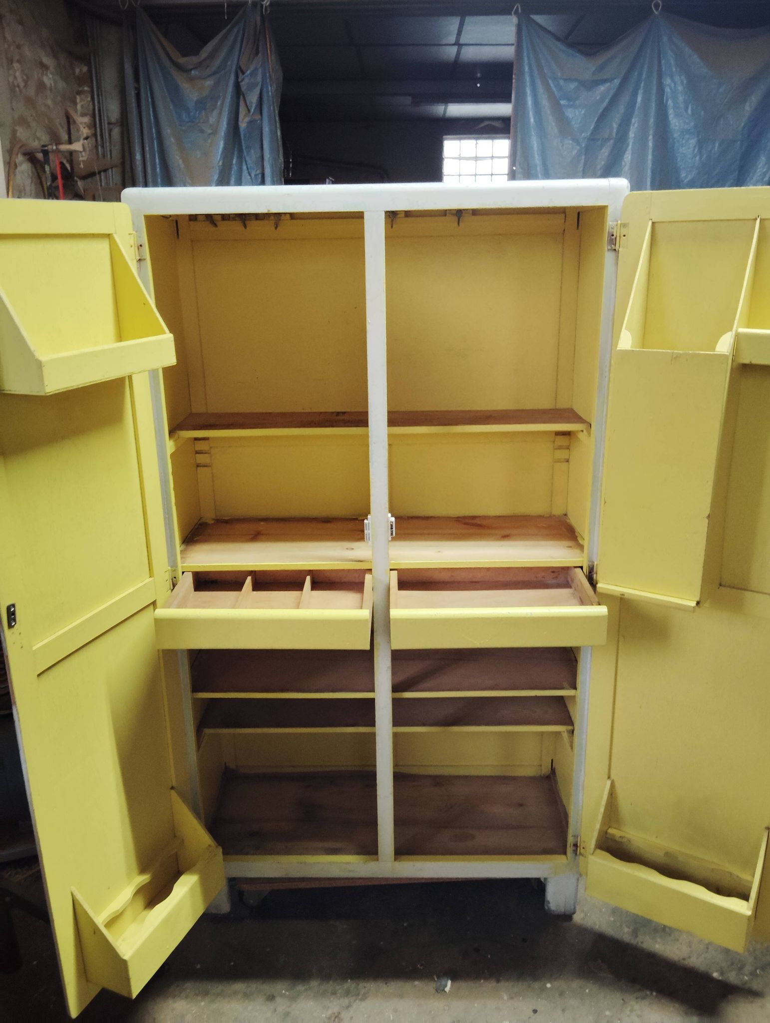 Parisian kitchen cupboard