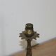 Vintage lamp base in patinated gold metal – foliage decor – 25 cm