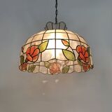 grande suspension, lustre en nacre et laiton, vintage, luminaire ancien. Années 70