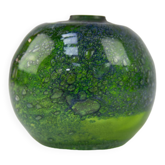 Norwegian glass vase by benny motzfeldt 1960s