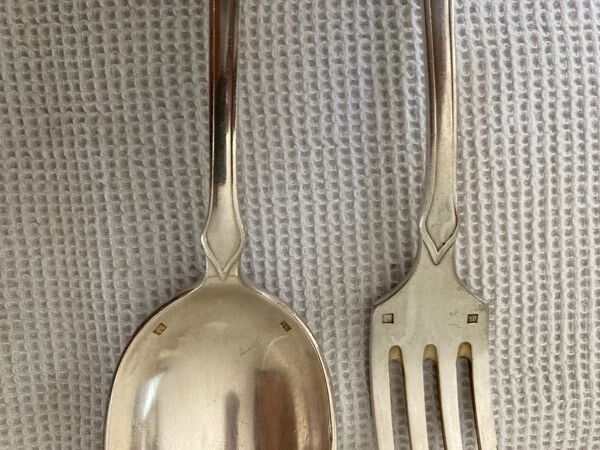 18 couverts en métal argenté