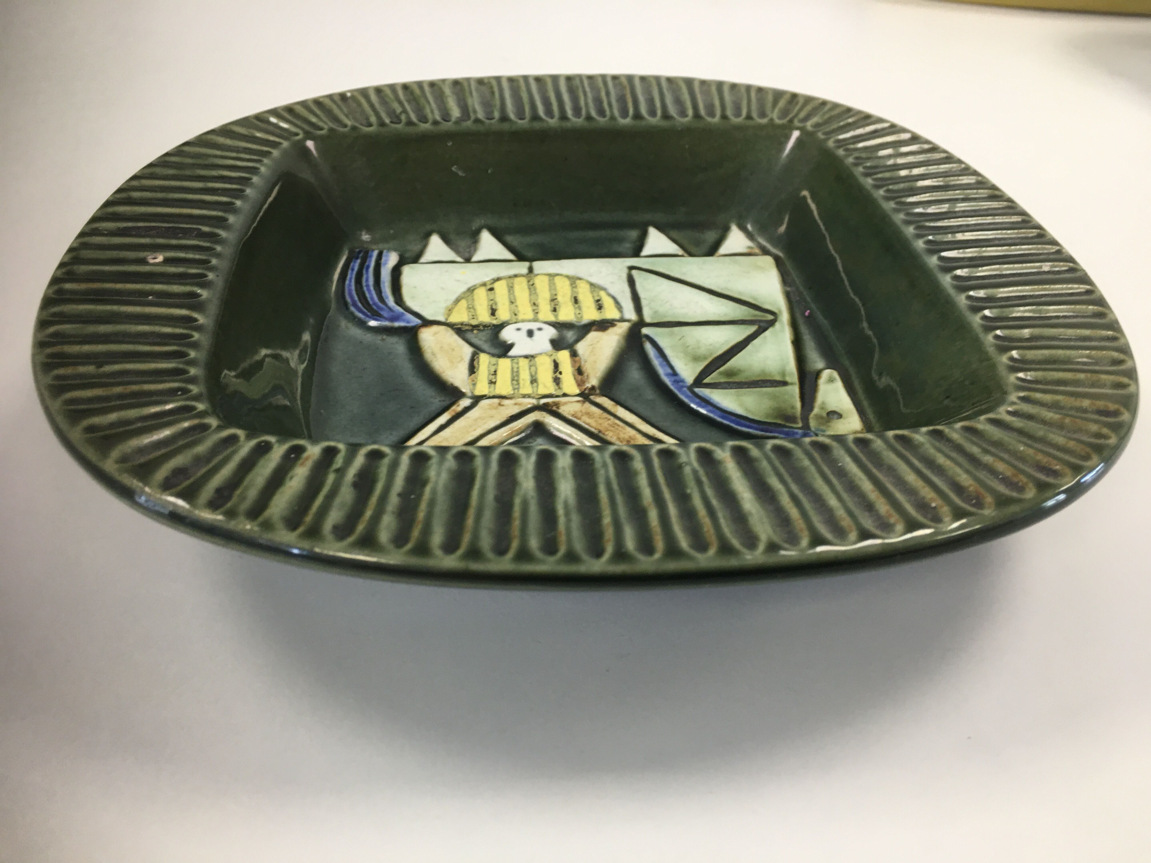Decorative dish in enamel stoneware , "Varite", Lisa Larson, Suede, Gustavsberg. 60's