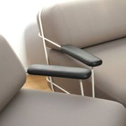 Paire de fauteuils Pebble, Bla Station