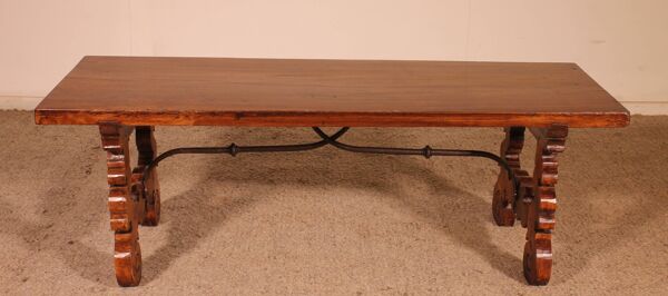 Table Basse Espagnole En Noyer - 17° Siècle