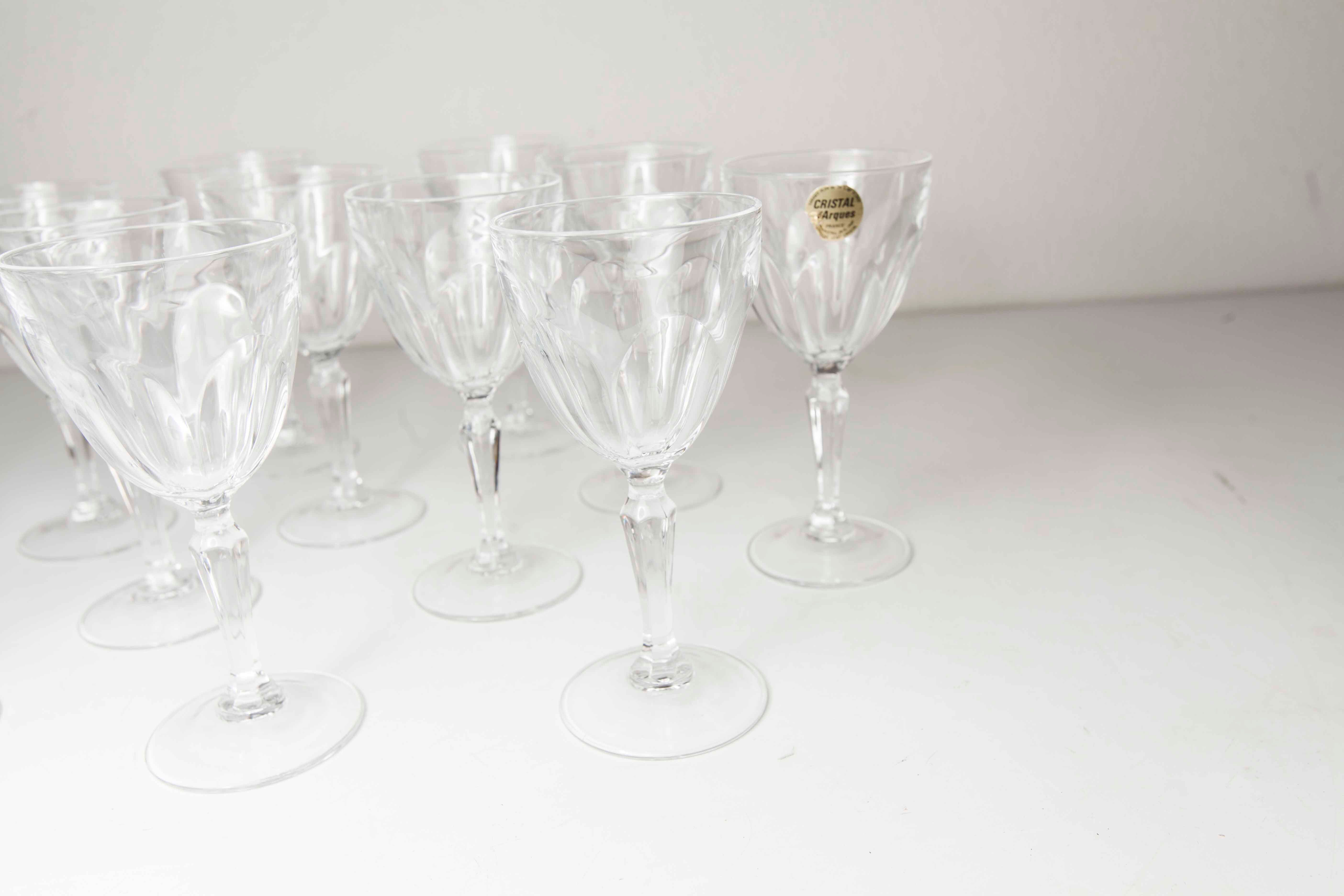 12 Crystal Glasses of Washington model arques