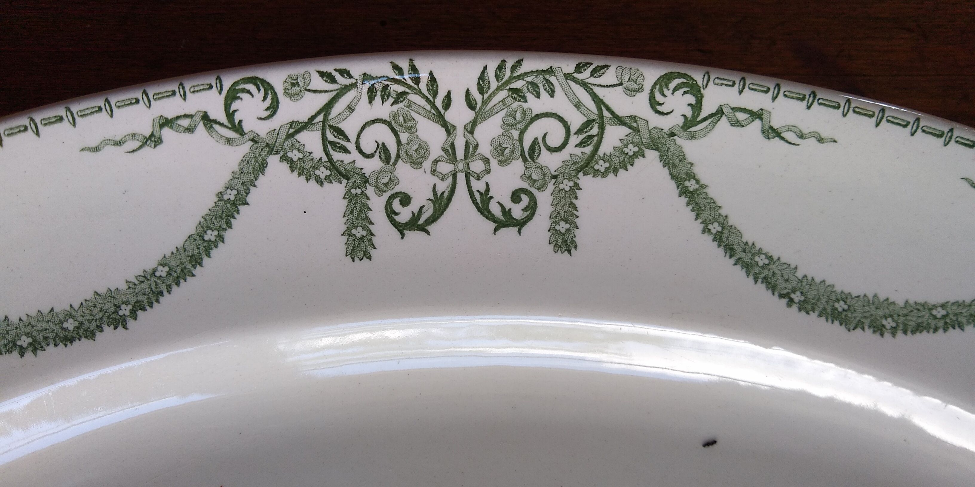 Oval dish green service napoleon model labrador