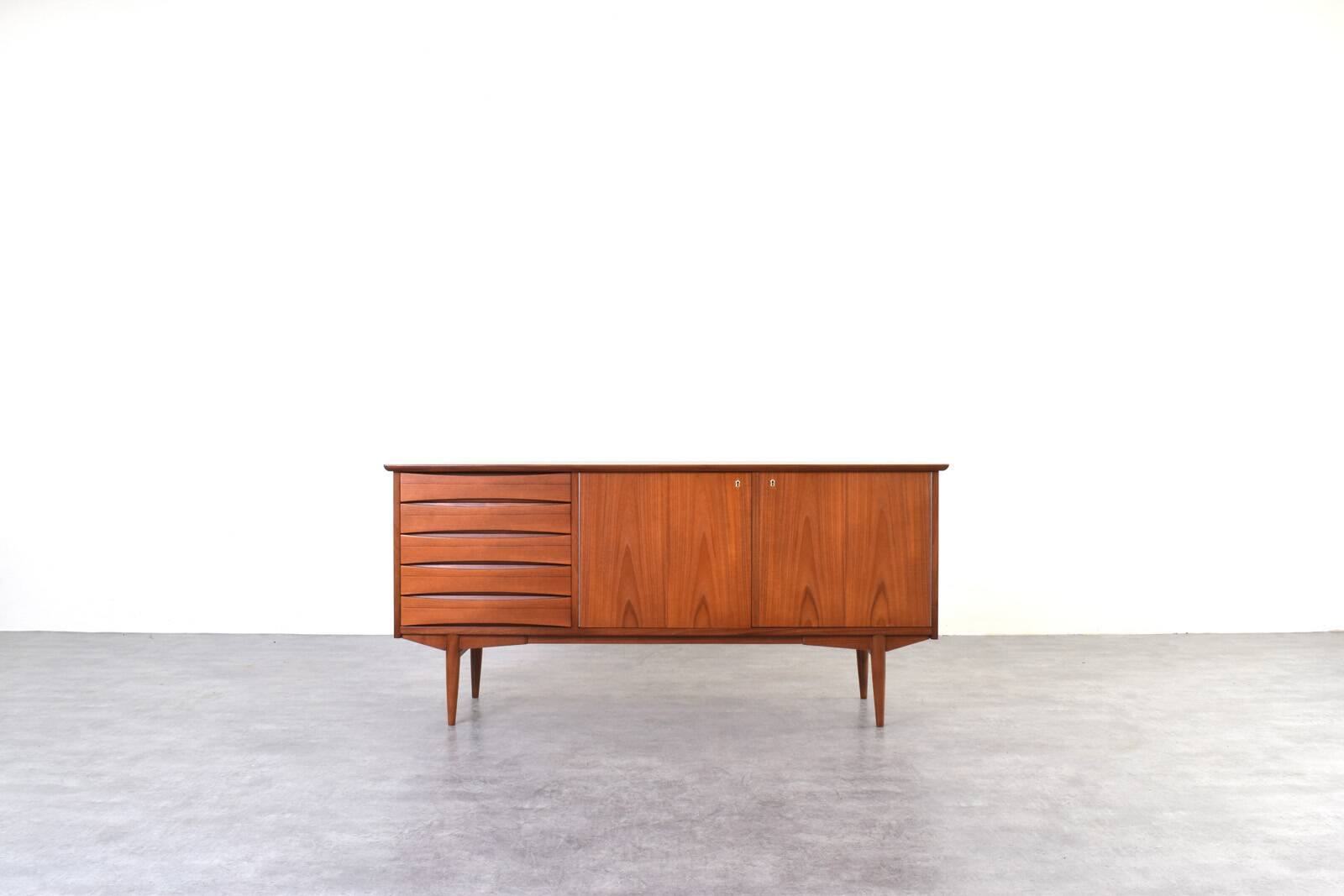 Teak enfilade from the mid-century by Frederik Kayser, 1960s.