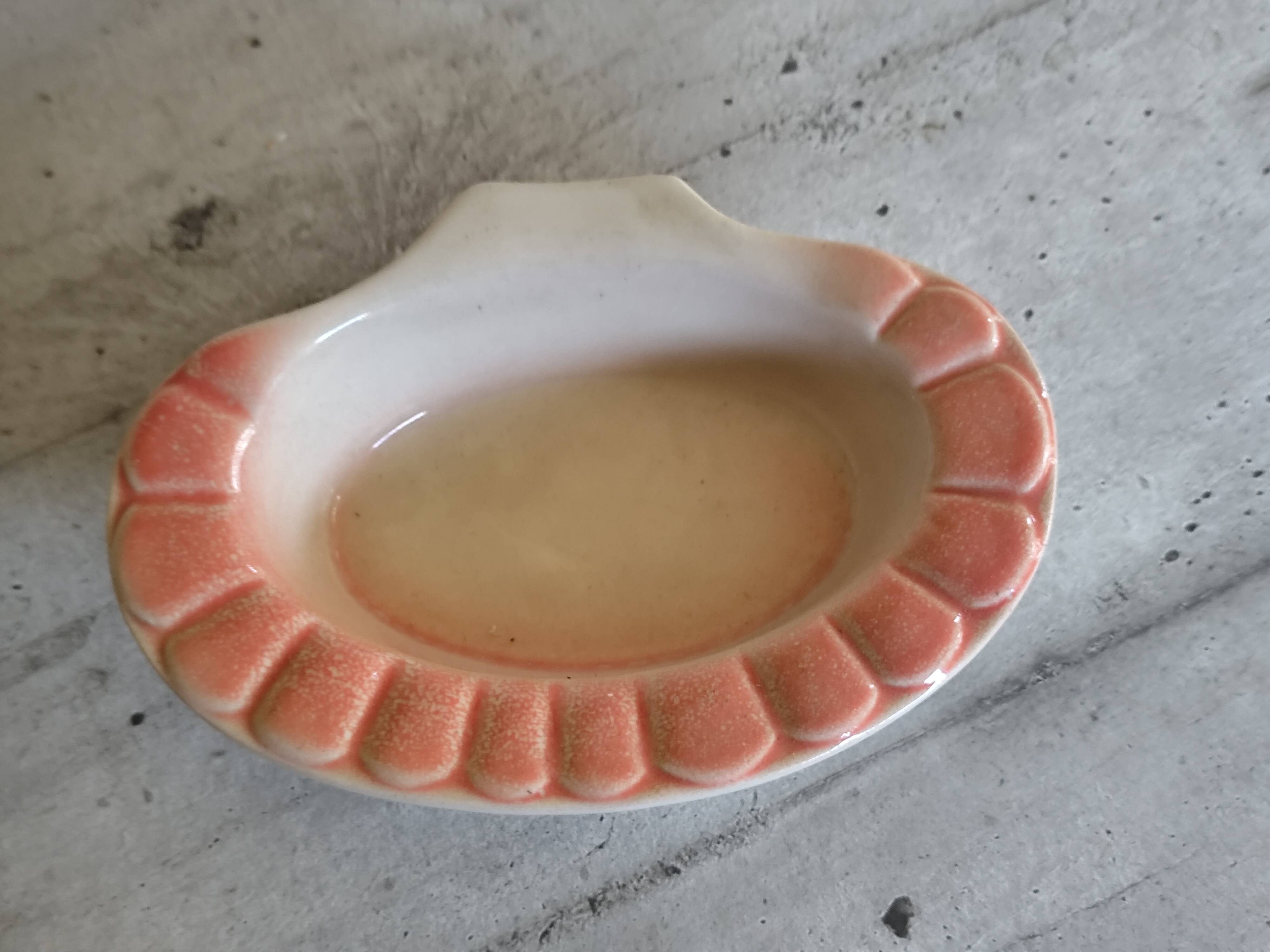 Set of 4 Charles Amand ceramic ramekins