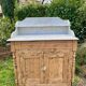 Meuble de toilette en marbre