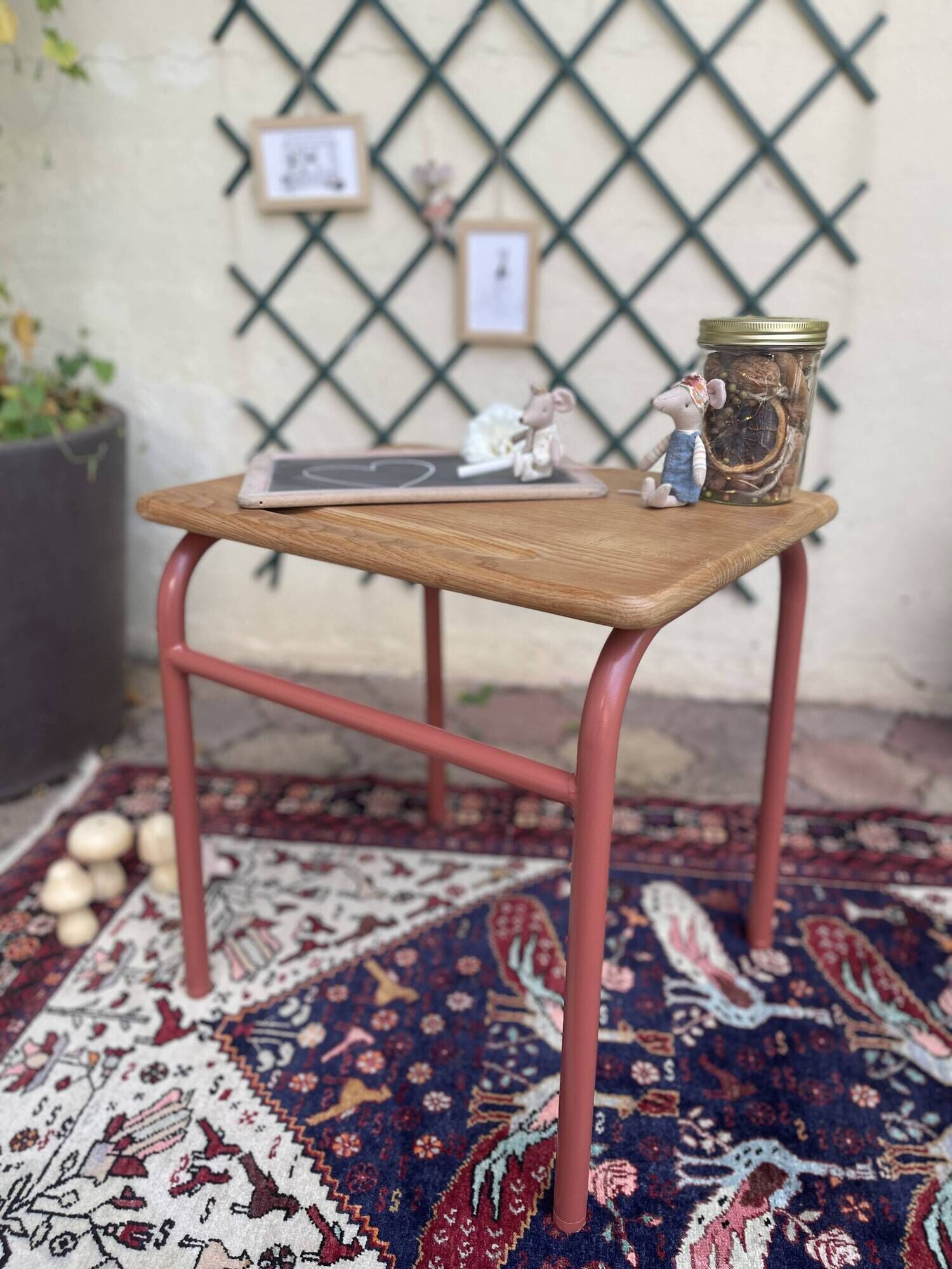School desk and its chair