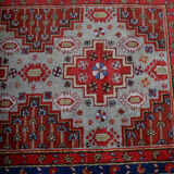Tapis à franges caucasien du XXe siècle