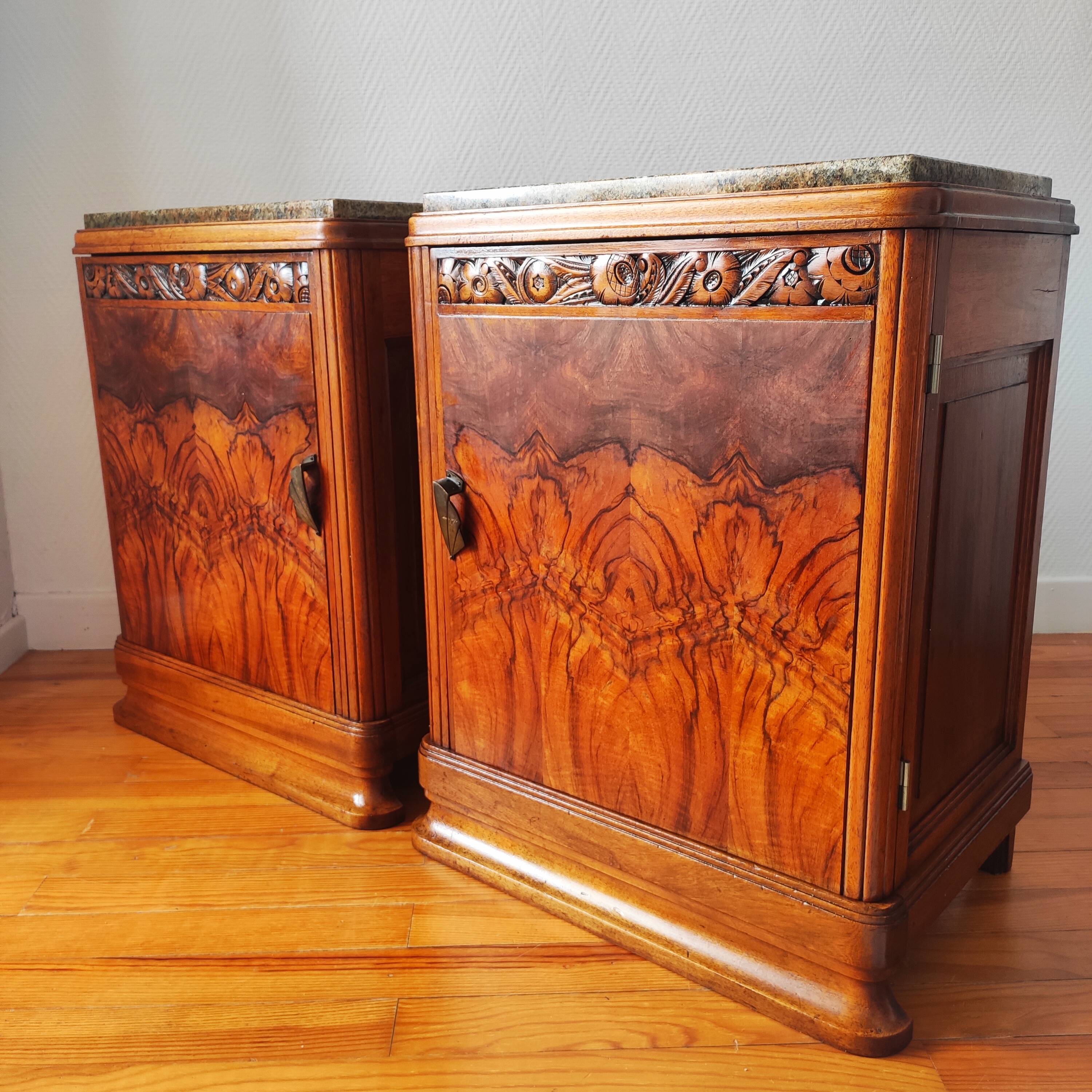 Pair of Art Deco bedside tables in solid blonde walnut – France 1930