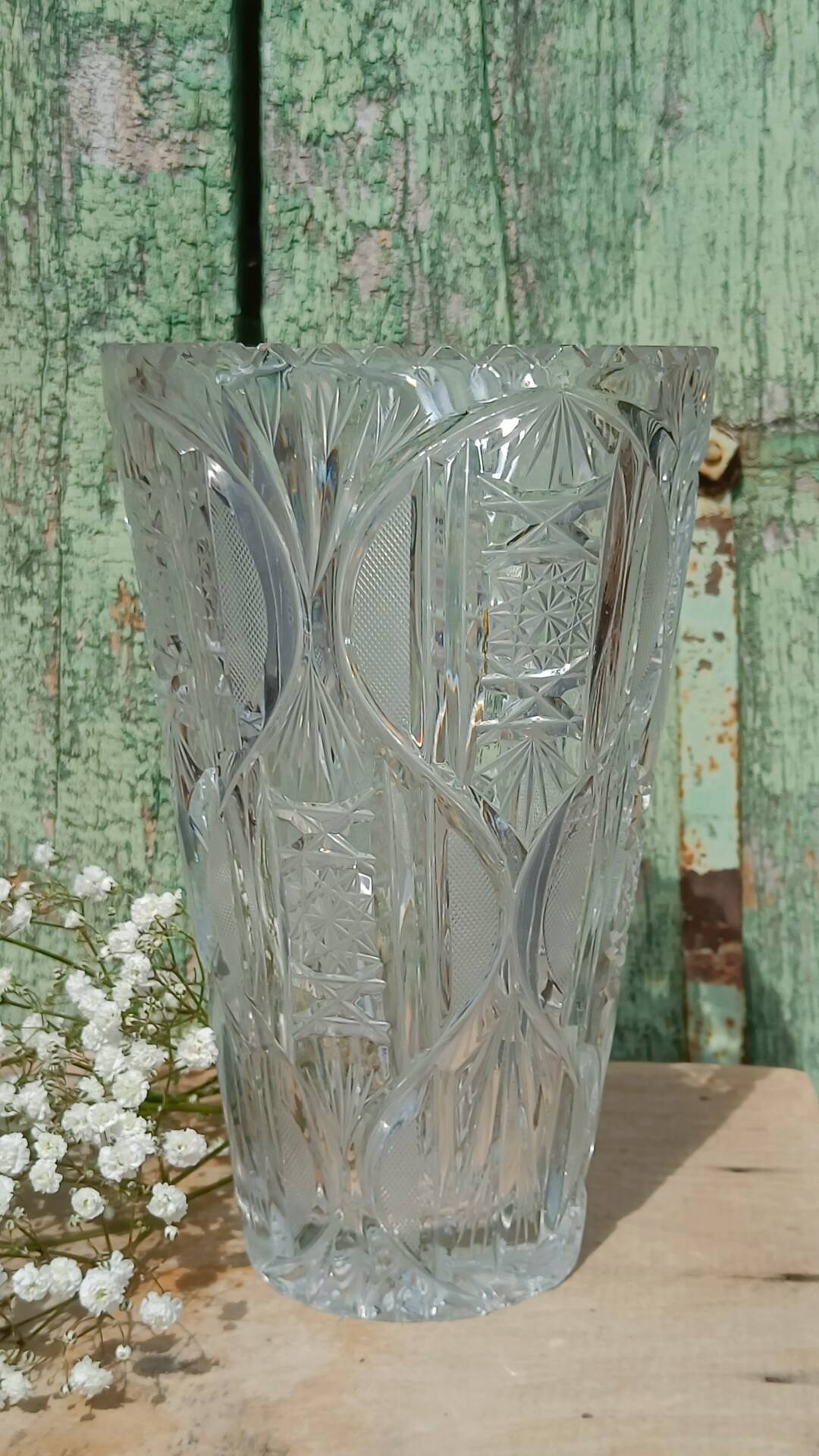 Cut glass vase in Art Deco style