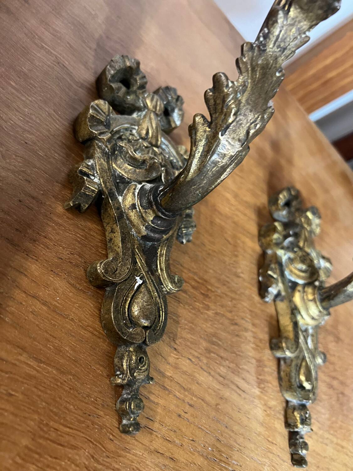 Pair of Art Nouveau wall sconces in bronze