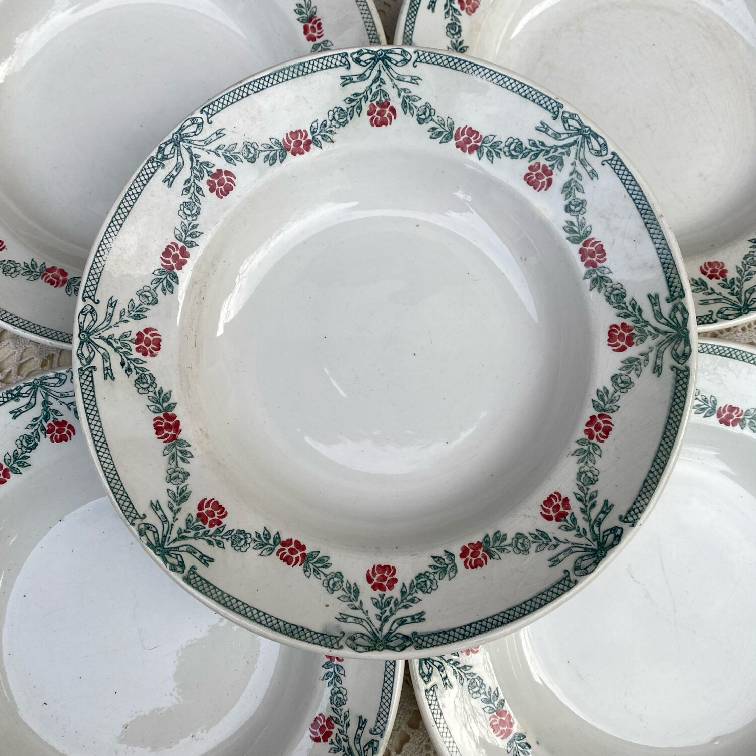 Moulin des Loups soup plates with garlands