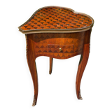 Small table or bedside table in the shape of a heart in marquetry. Style Louis XV