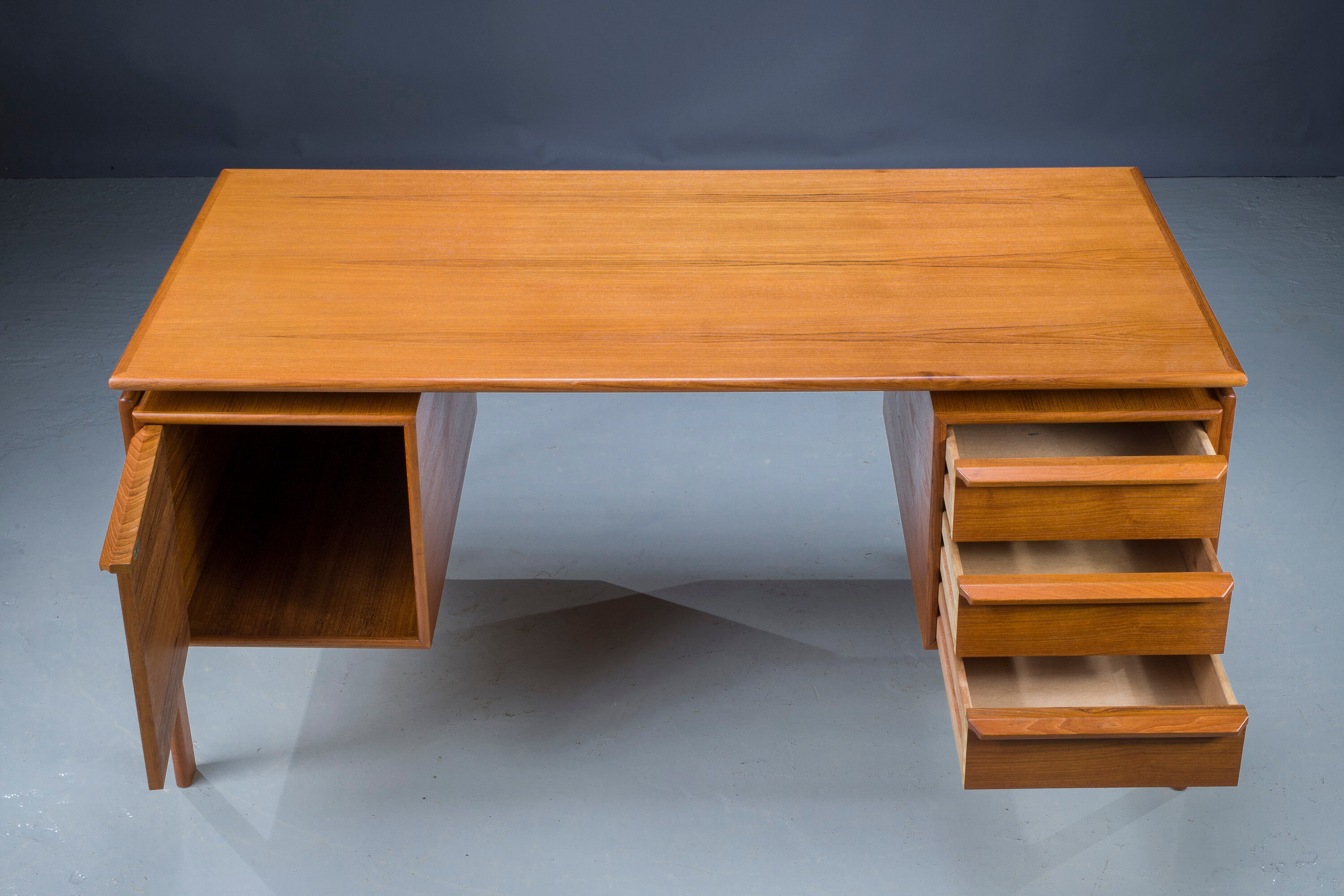 Mid-Century Teak Desk from GV Møbler, 1960s