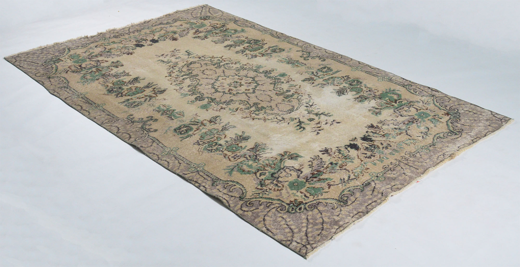 Anatolian handmade rug 262 x 164 cm