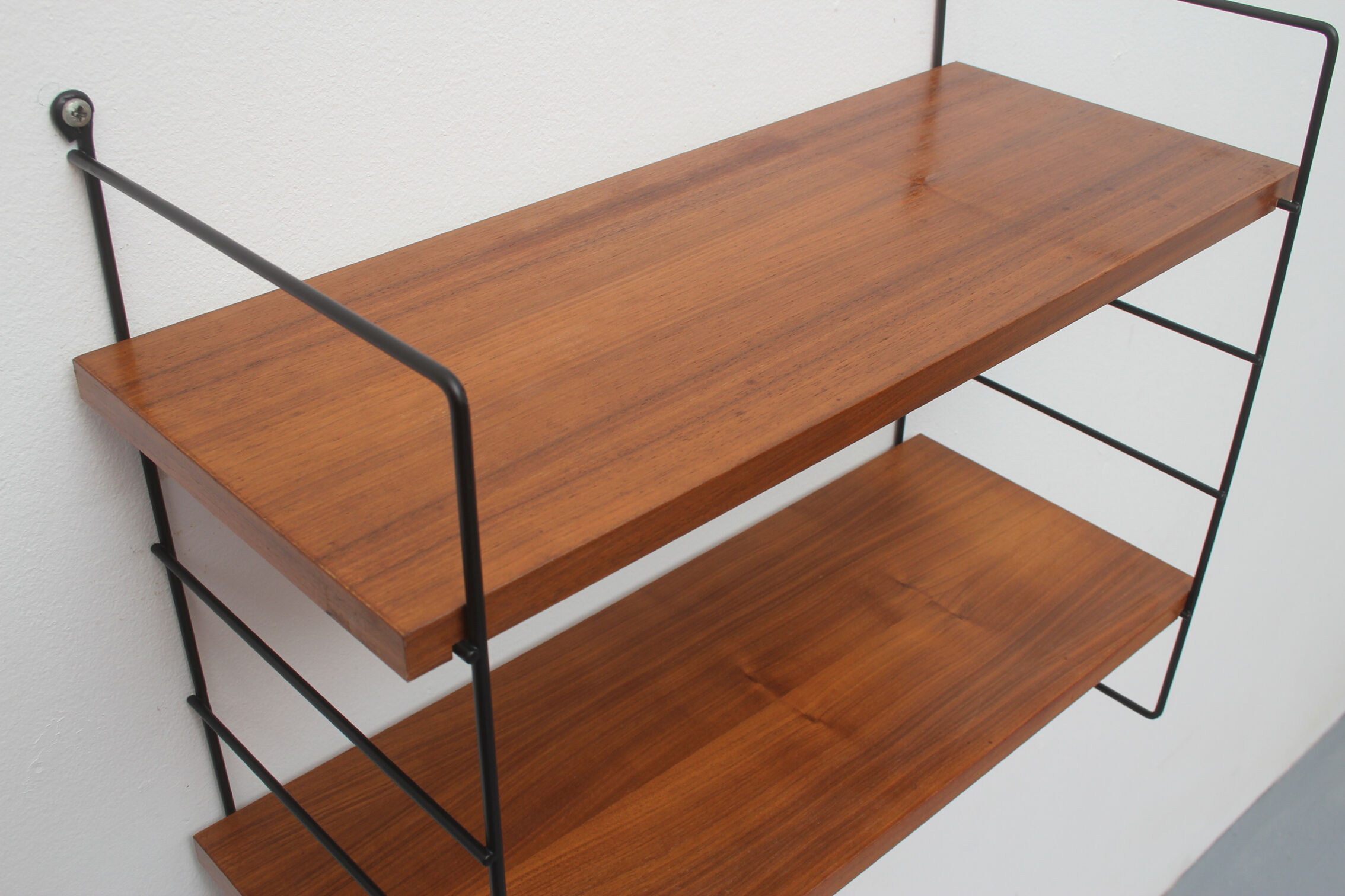 Wall unit in walnut 1960