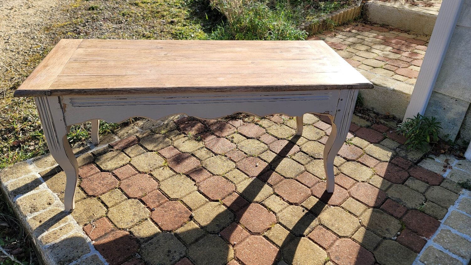 Farmhouse table