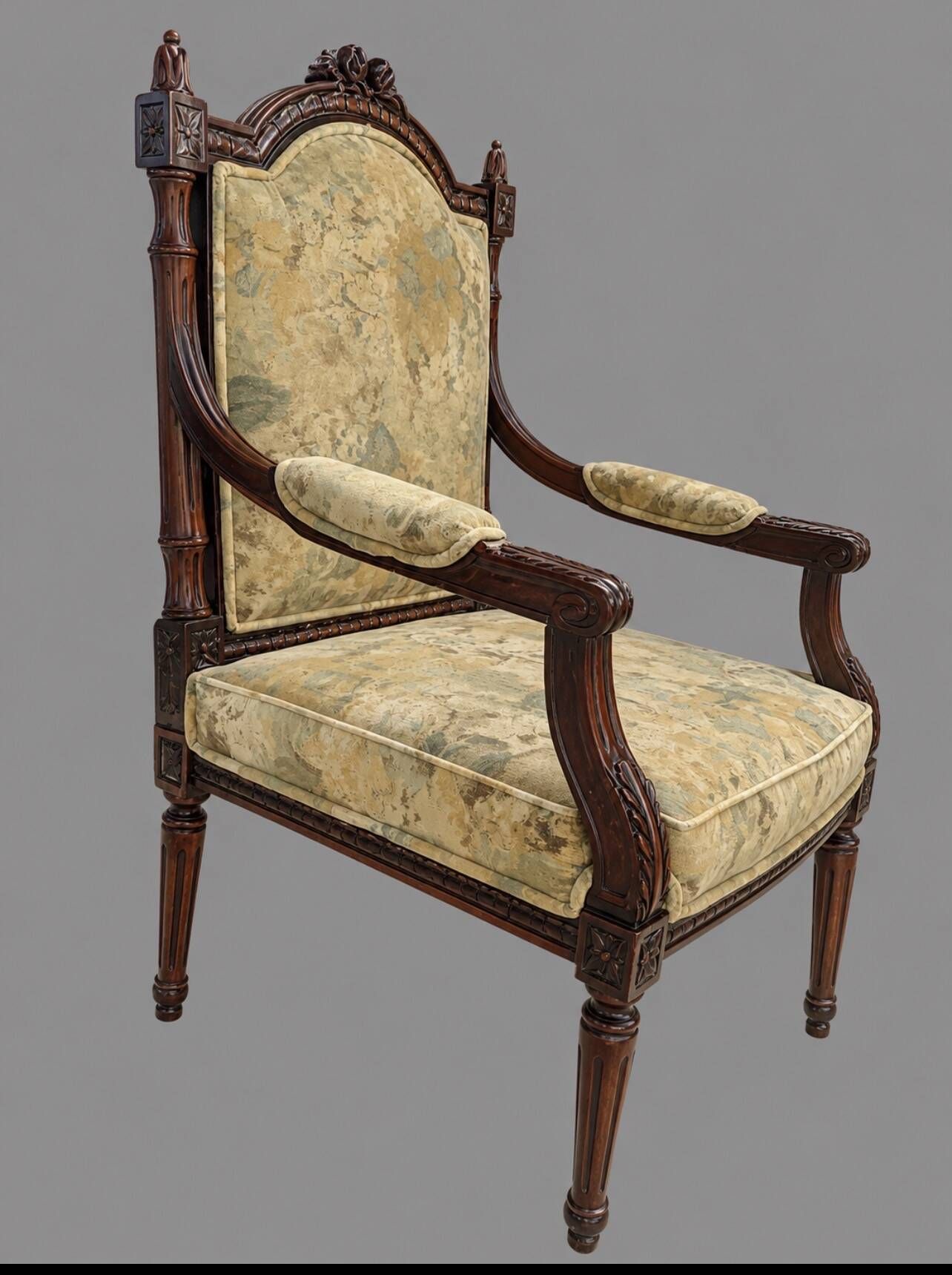 Set of handcrafted Pakistani furniture from Chiniot - Carved solid wood