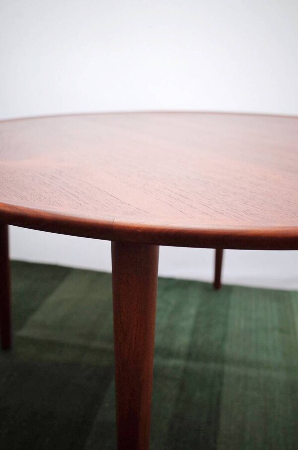 Table basse danoise sous teck Table d'appoint BC Møbler